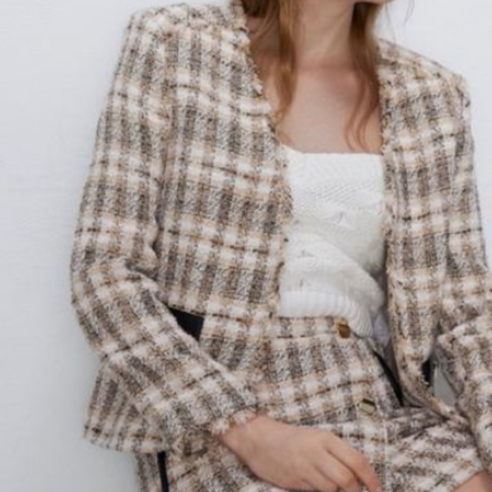 Zara tweed v-neck frayed blazer